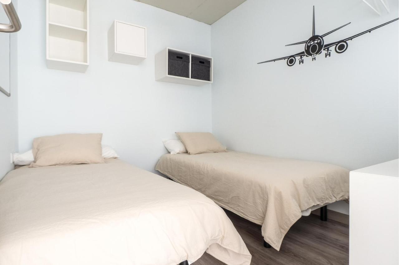El Ventero Apartment - Elegante Apt Para 5 Con Terraza, Wi-Fi Y Aparcamiento En La Calle Camarma de Esteruelas Exterior foto