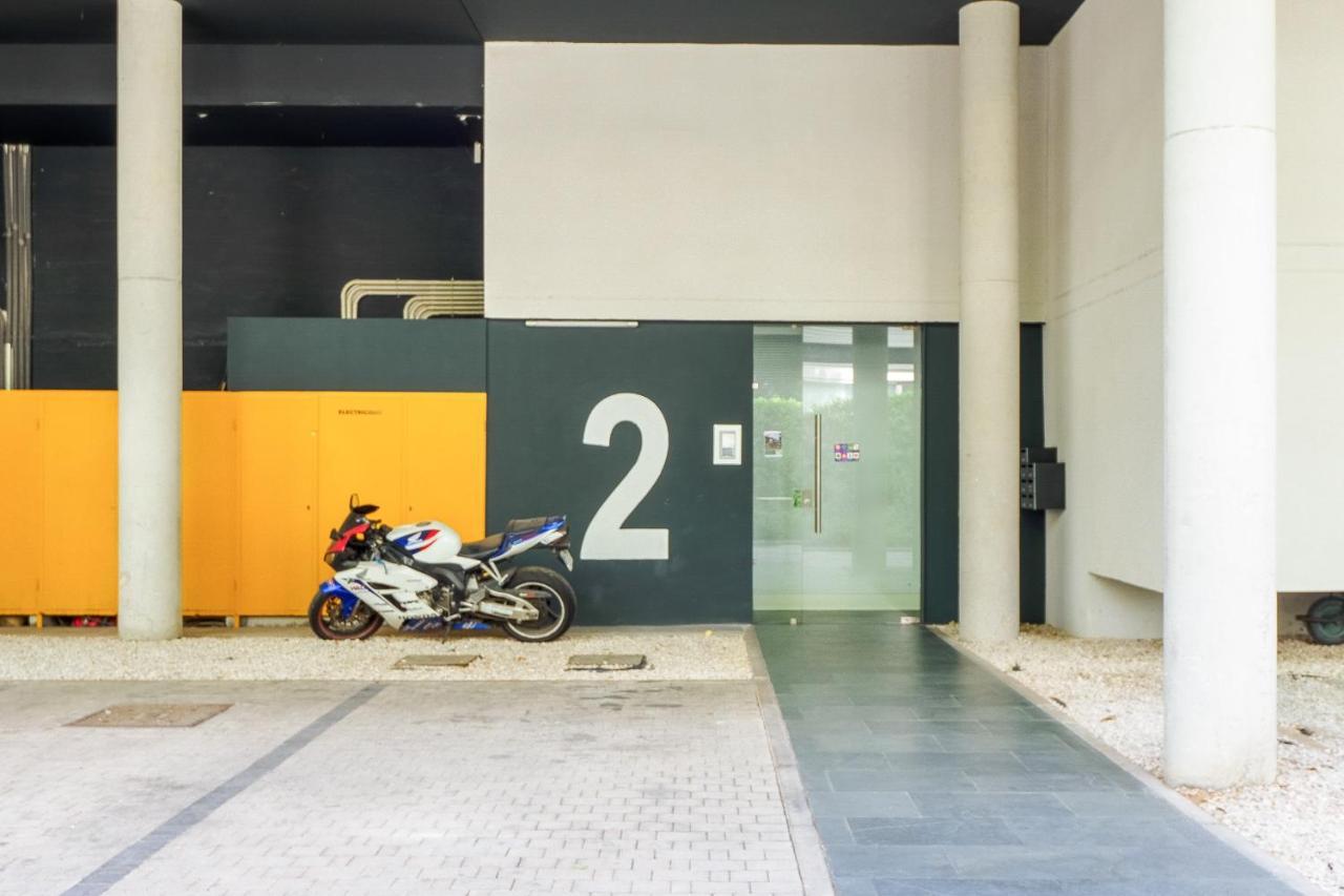 El Ventero Apartment - Elegante Apt Para 5 Con Terraza, Wi-Fi Y Aparcamiento En La Calle Camarma de Esteruelas Exterior foto